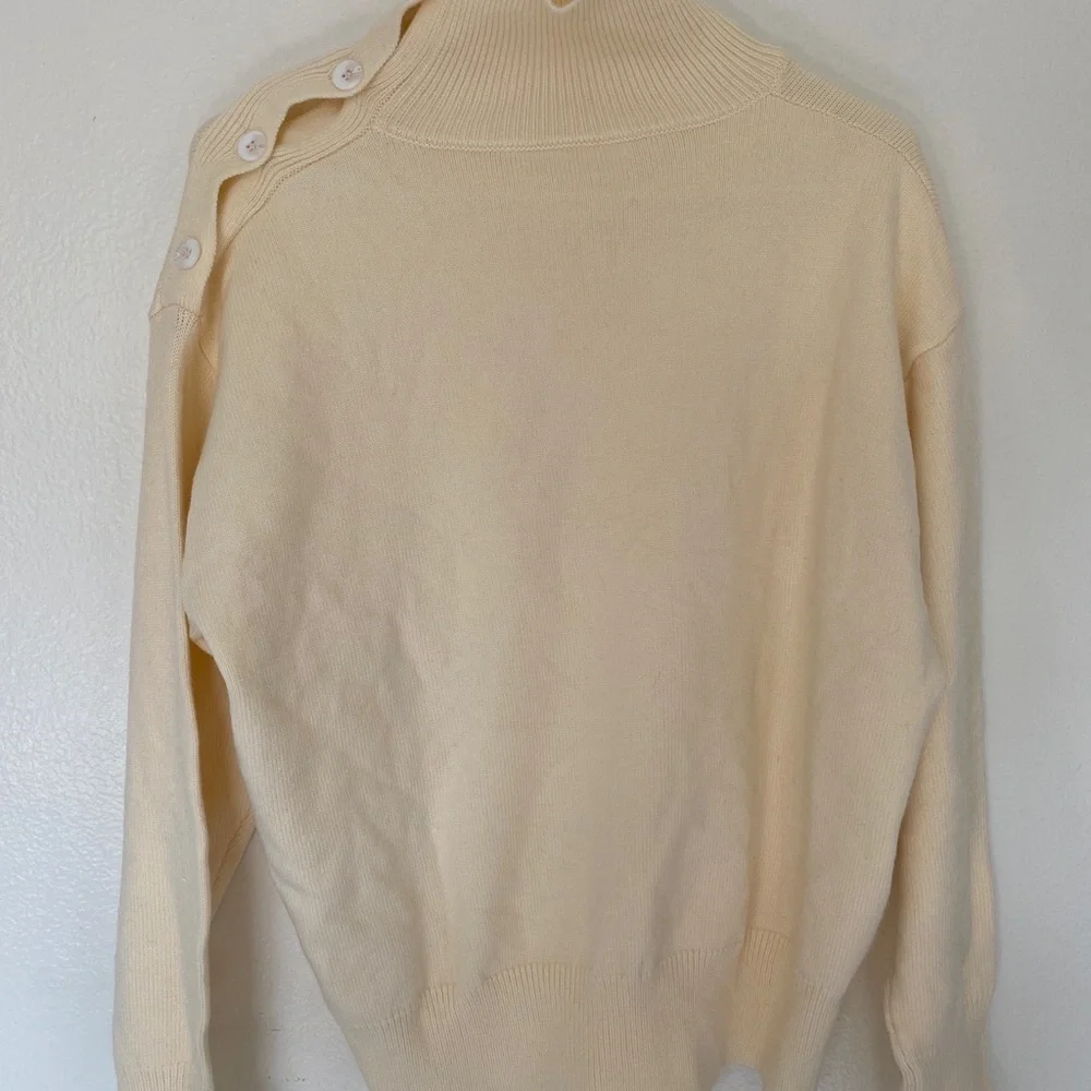 Dazy Cream Colored Turtleneck Buttoned Sweater - Picture 5 of 10